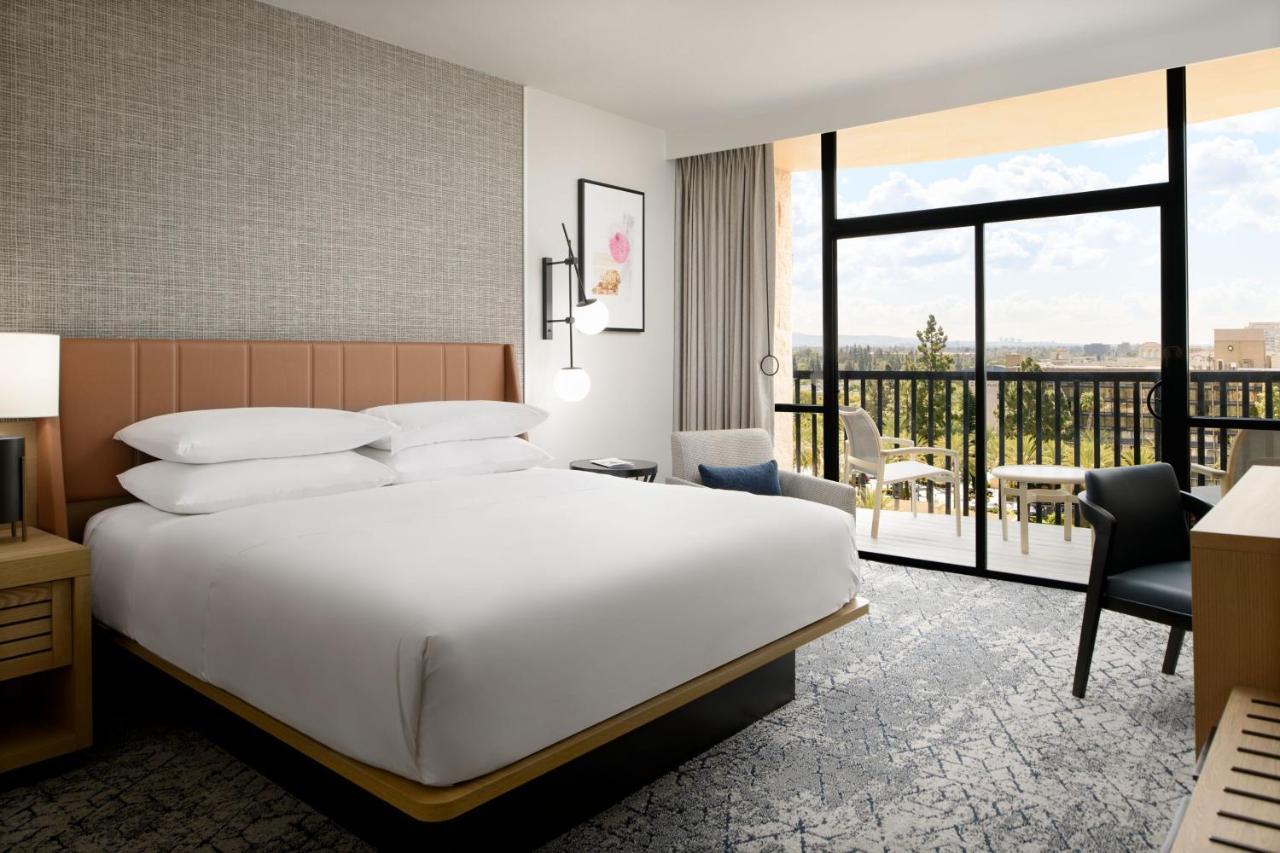 Sheraton Park Hotel At The Anaheim Resort Bagian luar foto